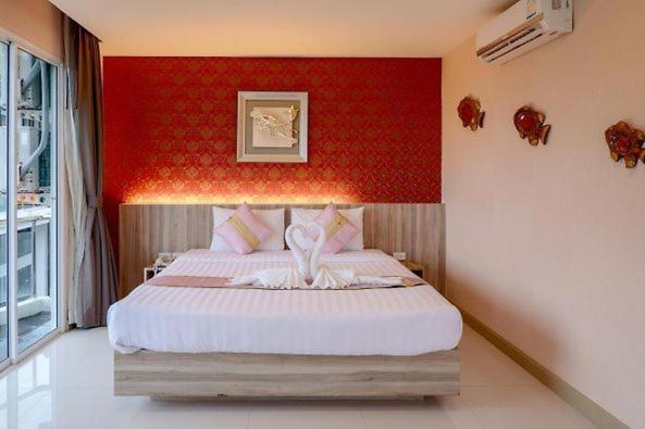 Dipantai Boutique Beach Resort Patong المظهر الخارجي الصورة