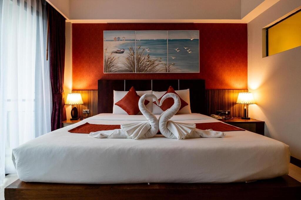 Dipantai Boutique Beach Resort Patong المظهر الخارجي الصورة
