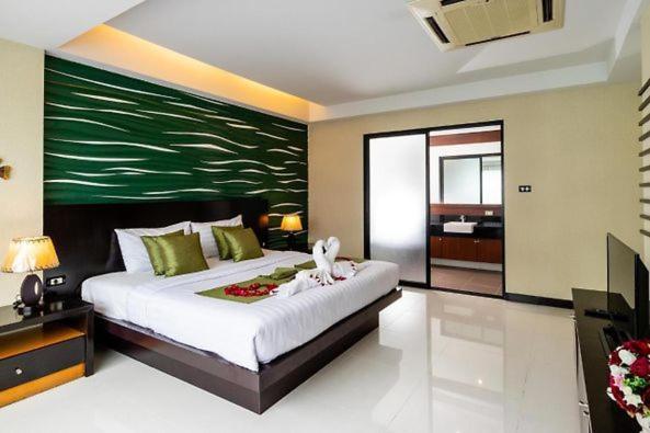 Dipantai Boutique Beach Resort Patong المظهر الخارجي الصورة