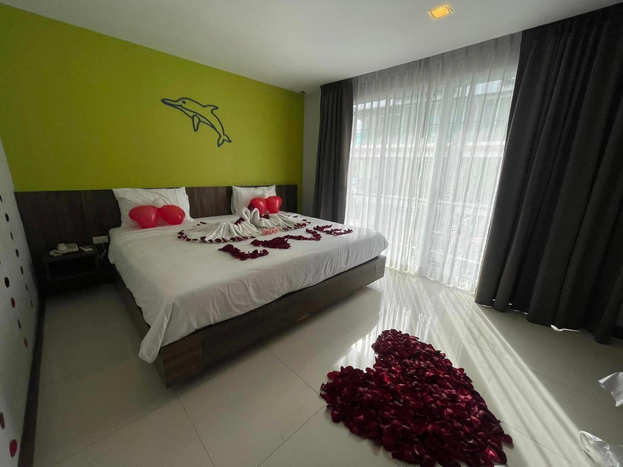 Dipantai Boutique Beach Resort Patong المظهر الخارجي الصورة